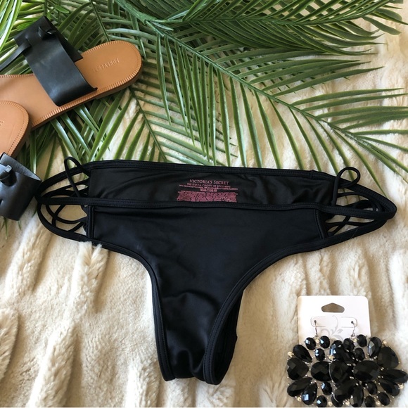 Victoria's Secret Other - Victoria’s Secret Black Itsy Bikini Bottoms  SZ S